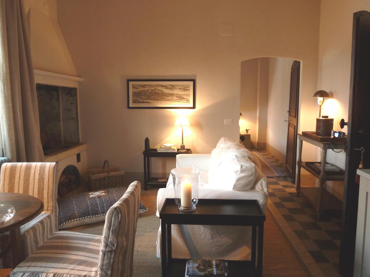Castello Di Farm stay *